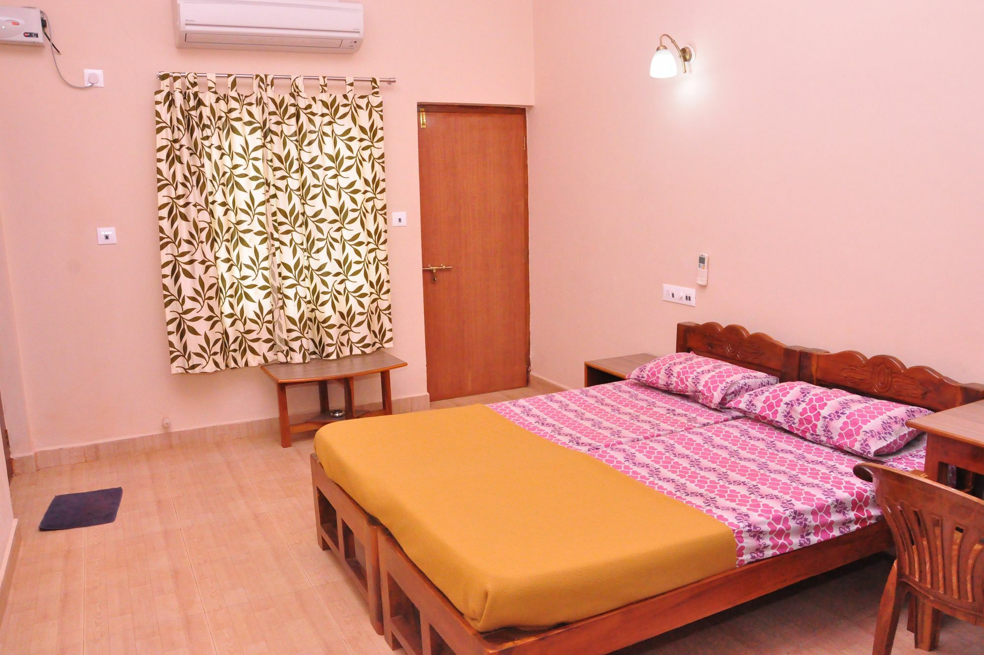 Anjuna Blue Resort Exterior foto