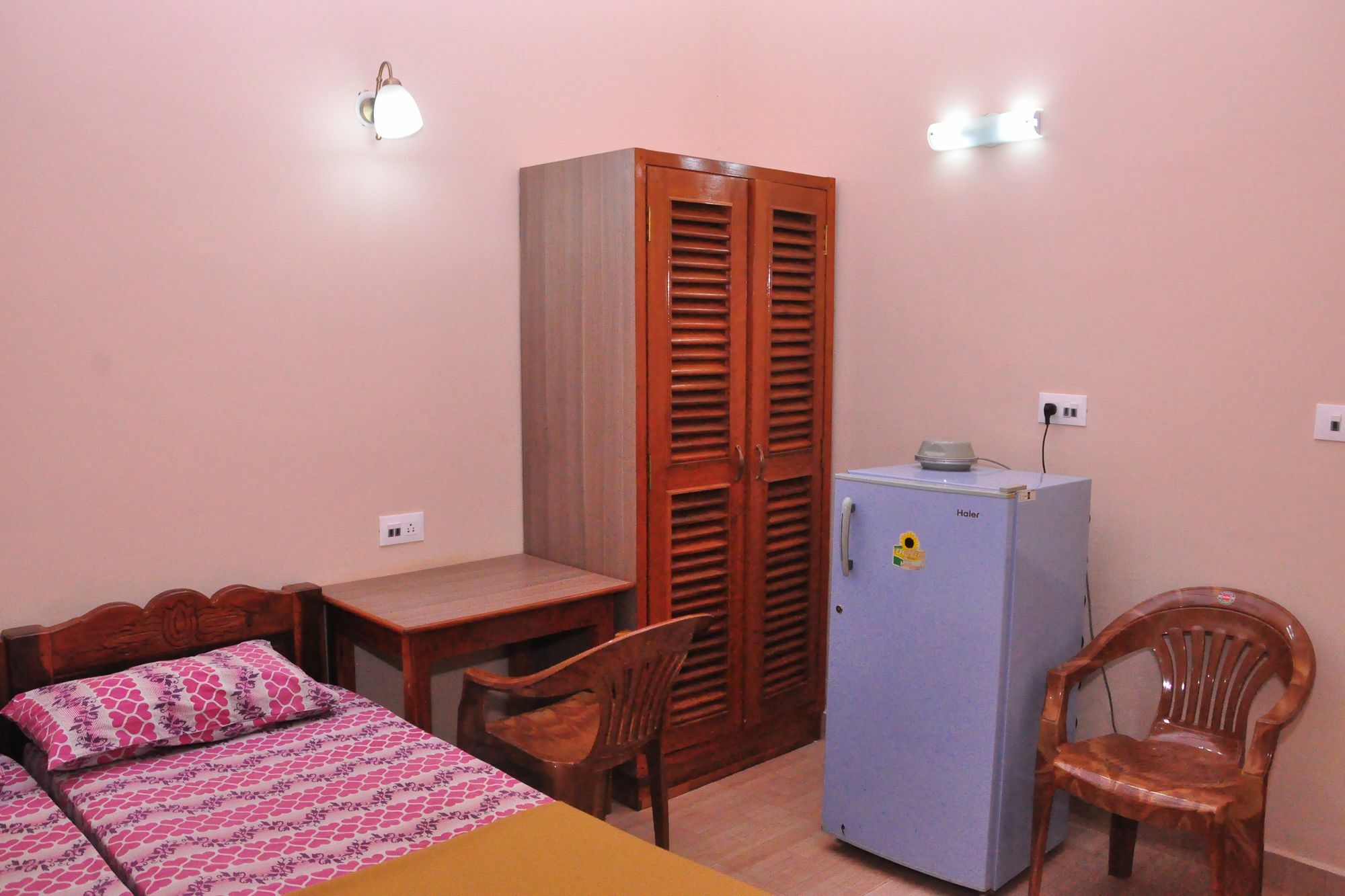 Anjuna Blue Resort Exterior foto