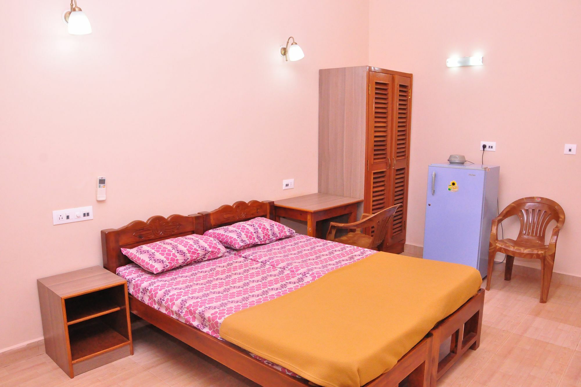 Anjuna Blue Resort Exterior foto