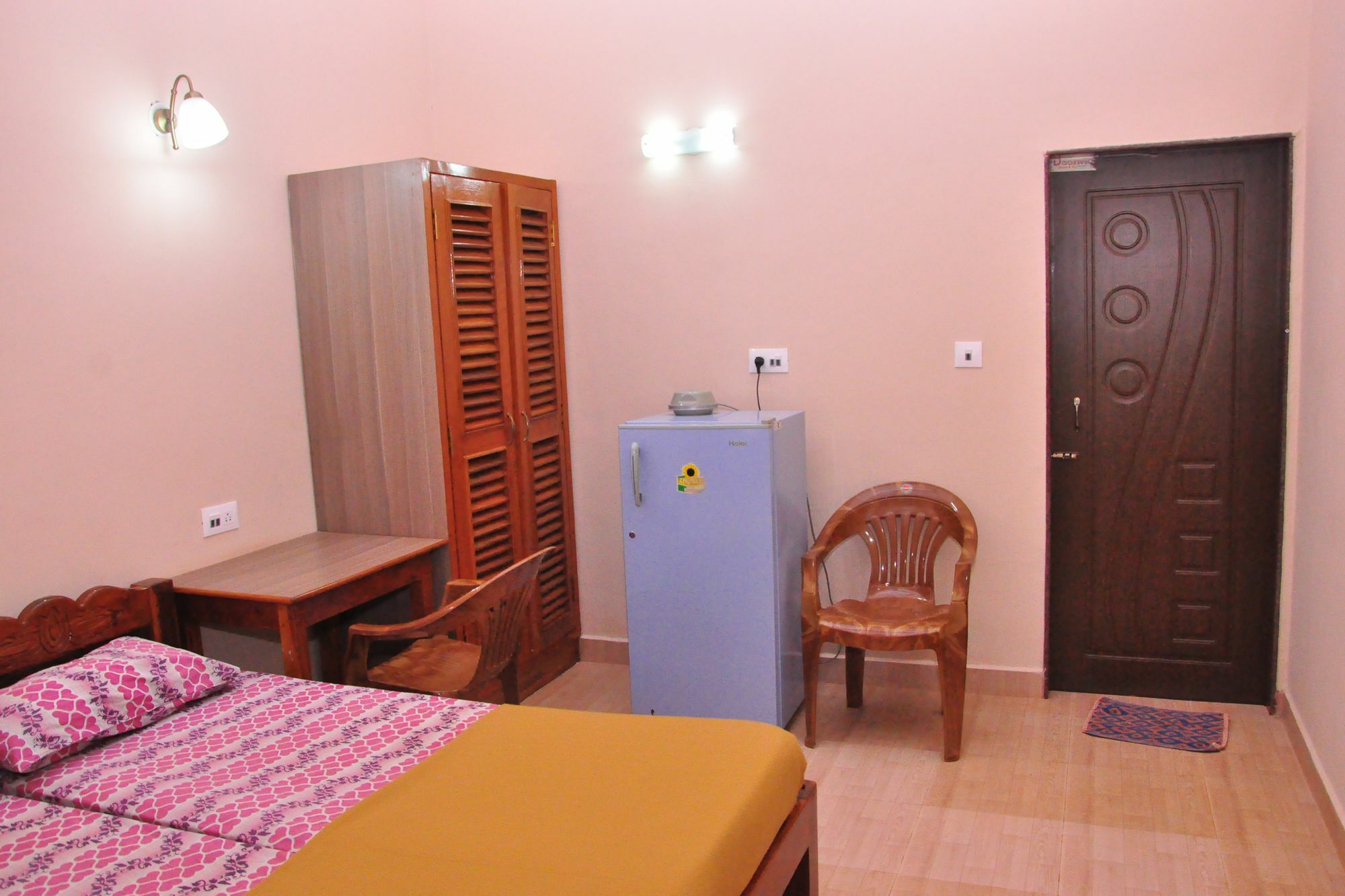 Anjuna Blue Resort Exterior foto